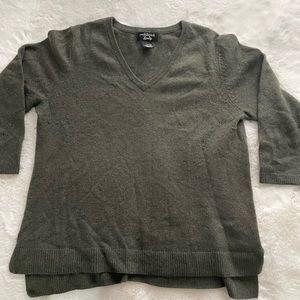 Army green 100% cashmere sweater